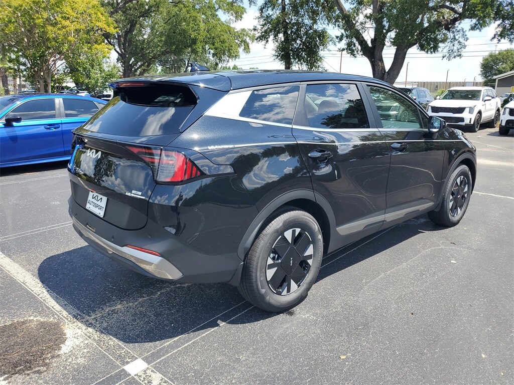 2026 Kia Sportage Hybrid LX photo 4