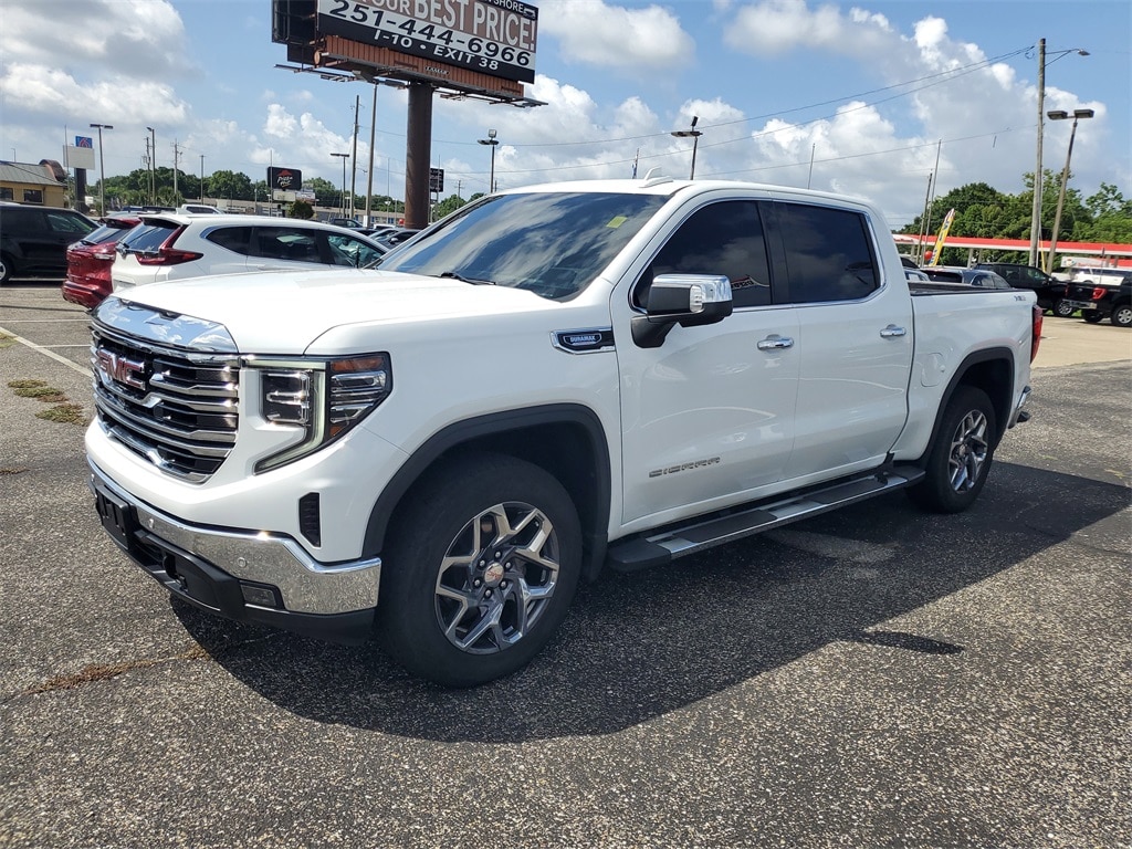 Used 2022 GMC Sierra 1500 SLT with VIN 3GTUUDET1NG522719 for sale in Pensacola, FL