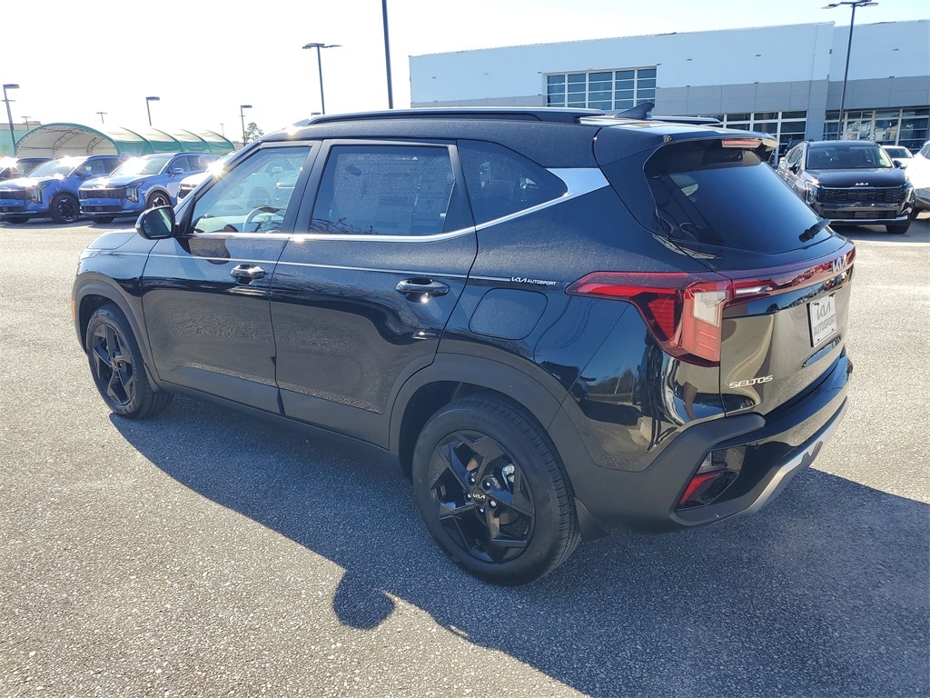 New 2026 Kia Seltos EX SUV