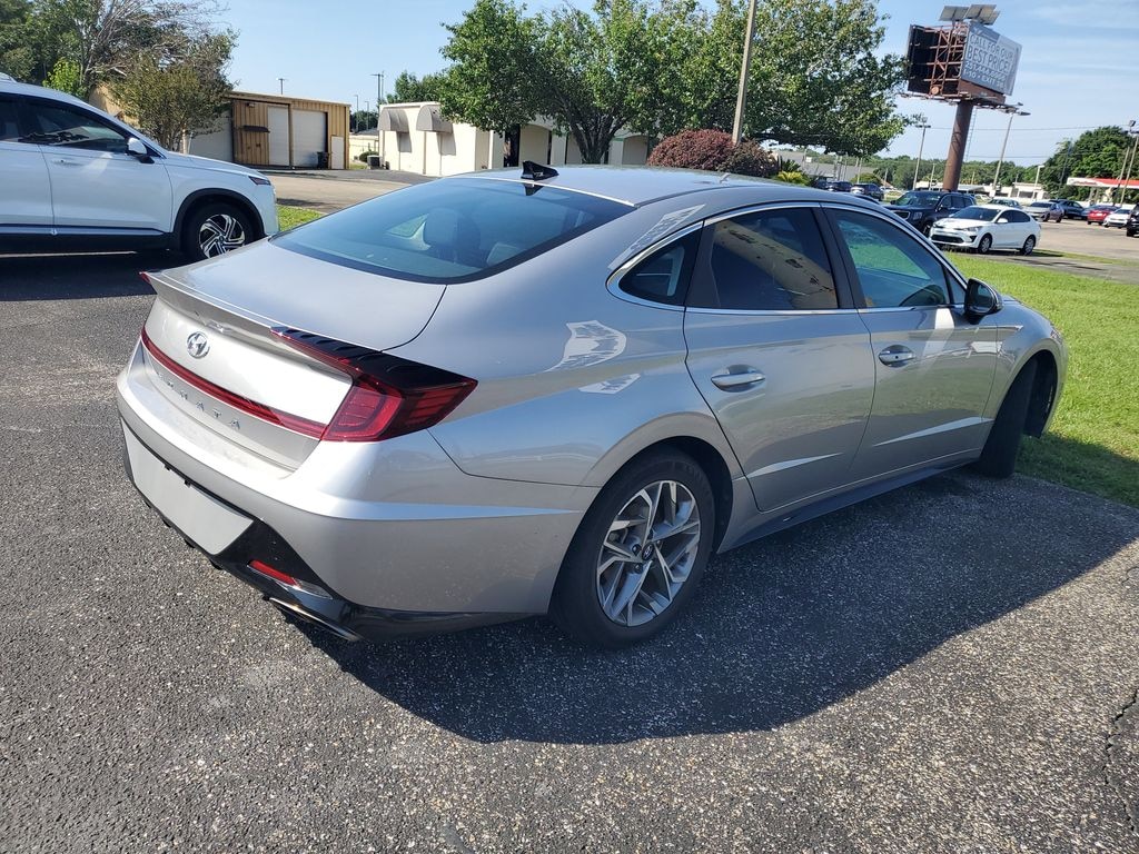 Used 2021 Hyundai Sonata SEL Sedan