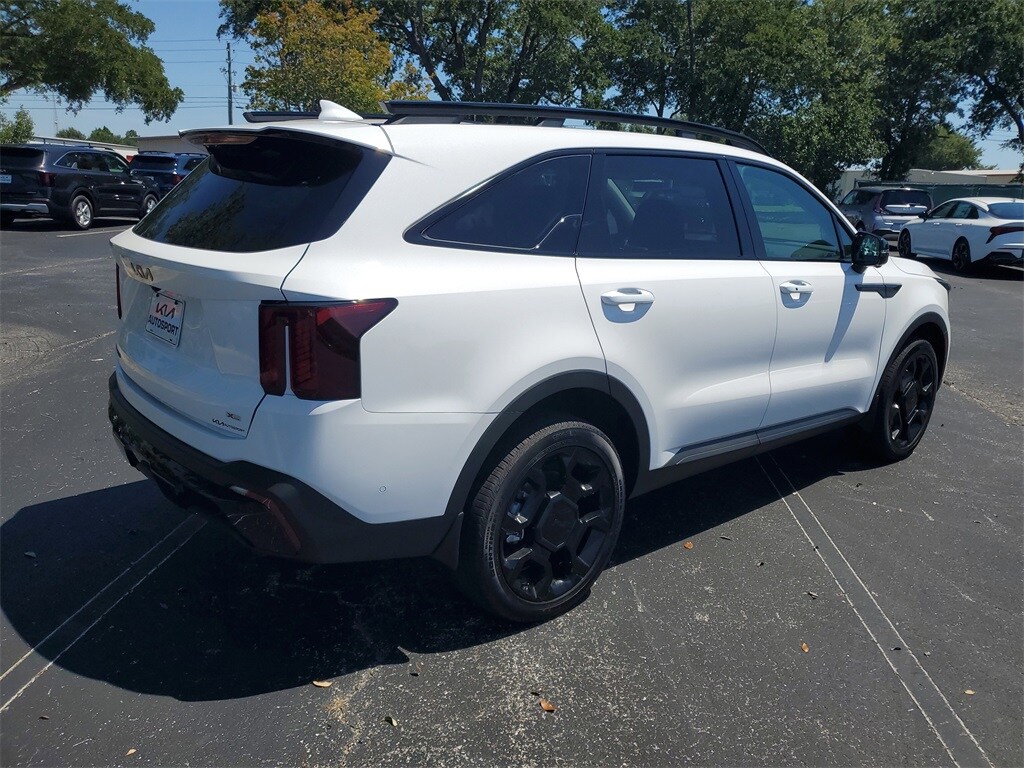 2026 Kia Sorento X-Line SX photo 2