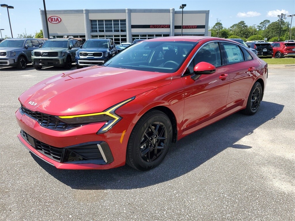 2025 Kia K5 LXS photo 2