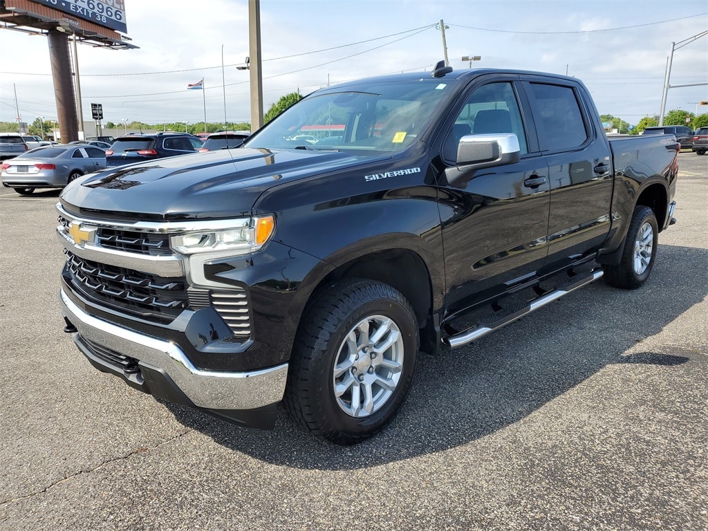 Used 2022 Chevrolet Silverado 1500 LT with VIN 1GCPDKEK1NZ529212 for sale in Pensacola, FL