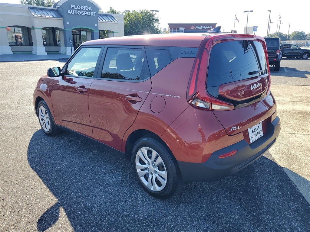 Used 2022 Kia Soul LX Hatchback
