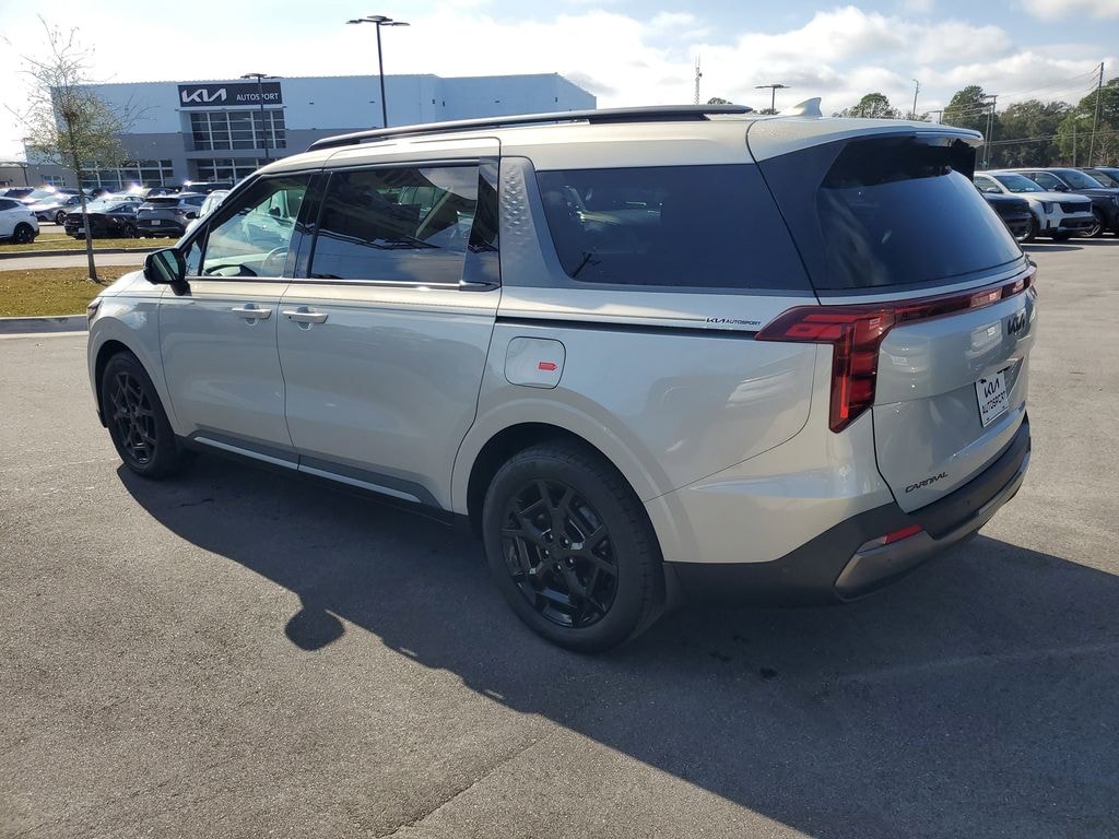New 2026 Kia Carnival Hybrid SX Minivan/Van