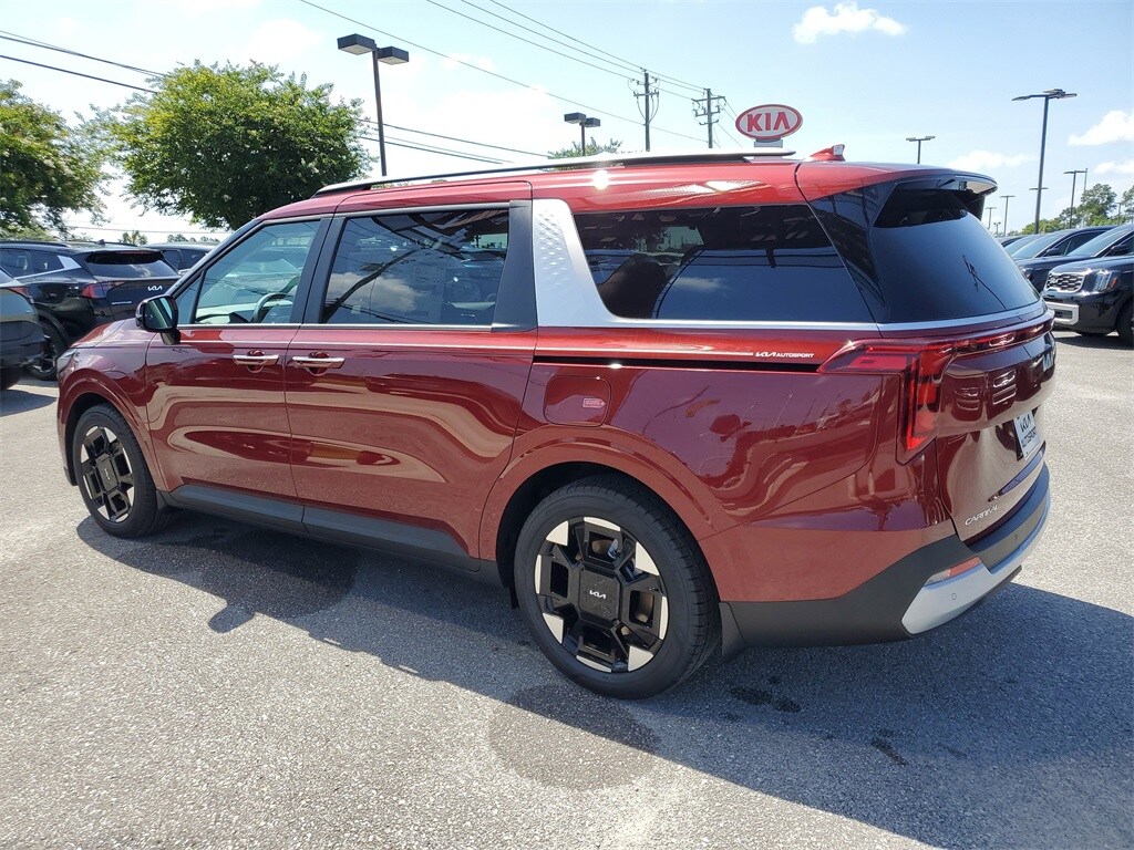 2026 Kia Carnival EX photo 3