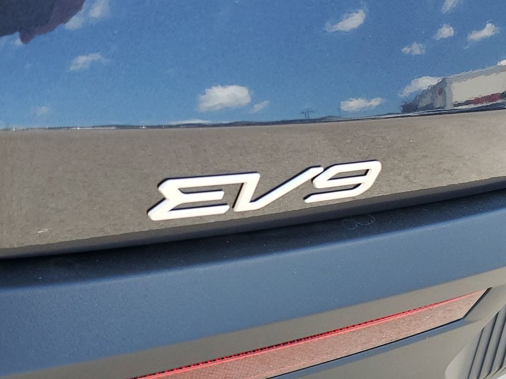 2026 Kia EV9 Wind - Photo 29