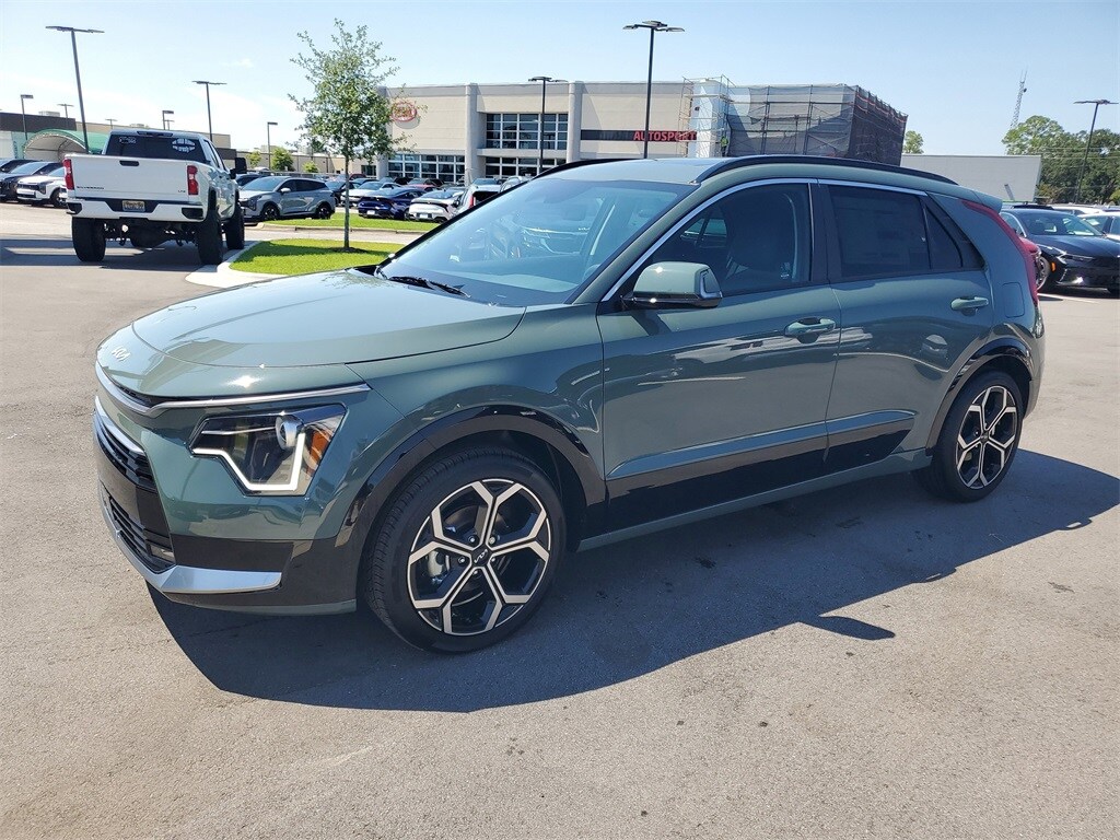 2025 Kia Niro EX Touring photo 2