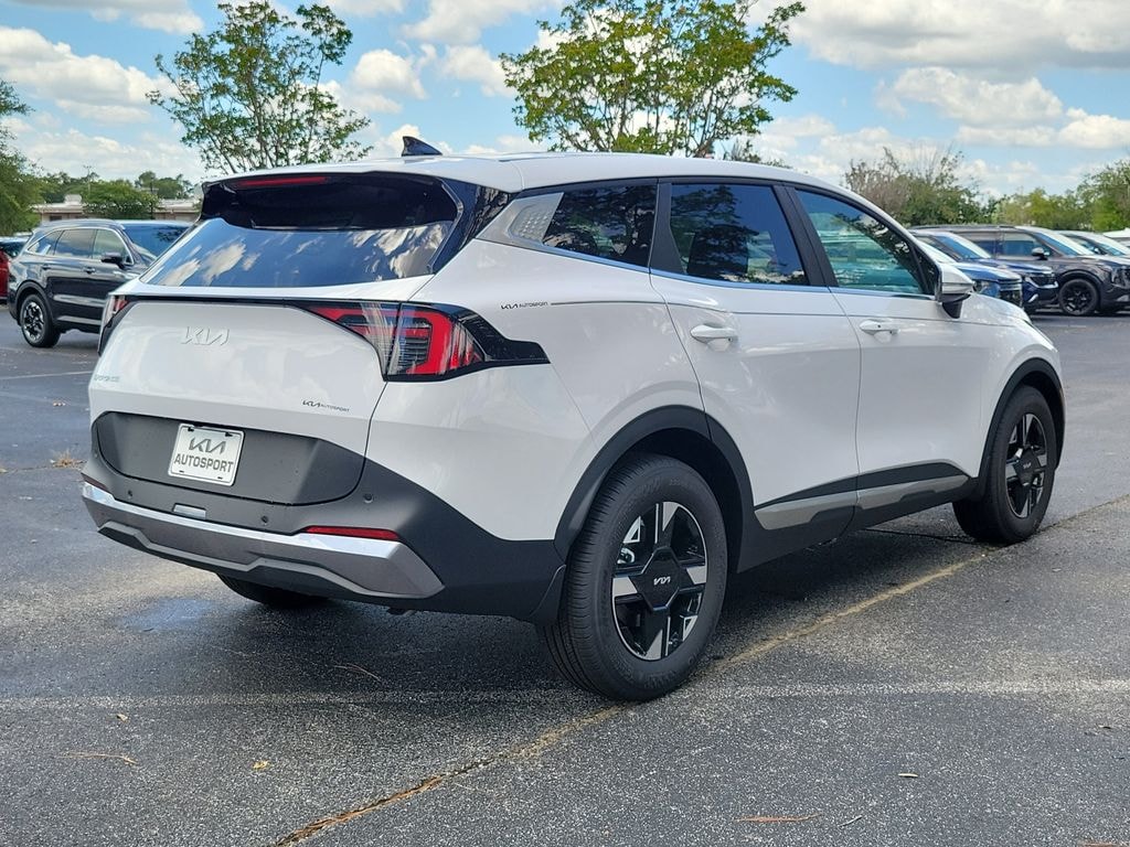 New 2026 Kia Sportage LX SUV
