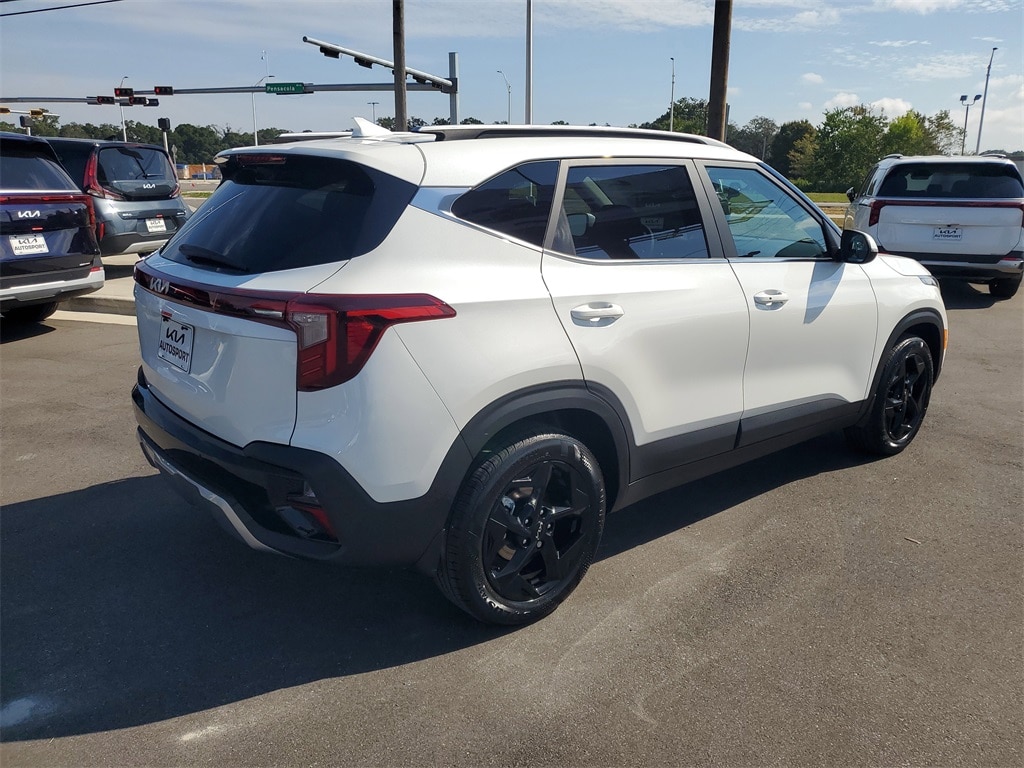 New 2026 Kia Seltos EX SUV