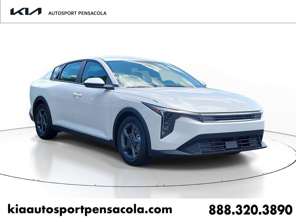 New 2026 Kia K4 LXS Sedan