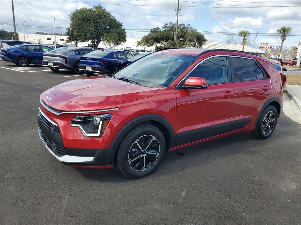 2025 Kia Niro EX photo 2