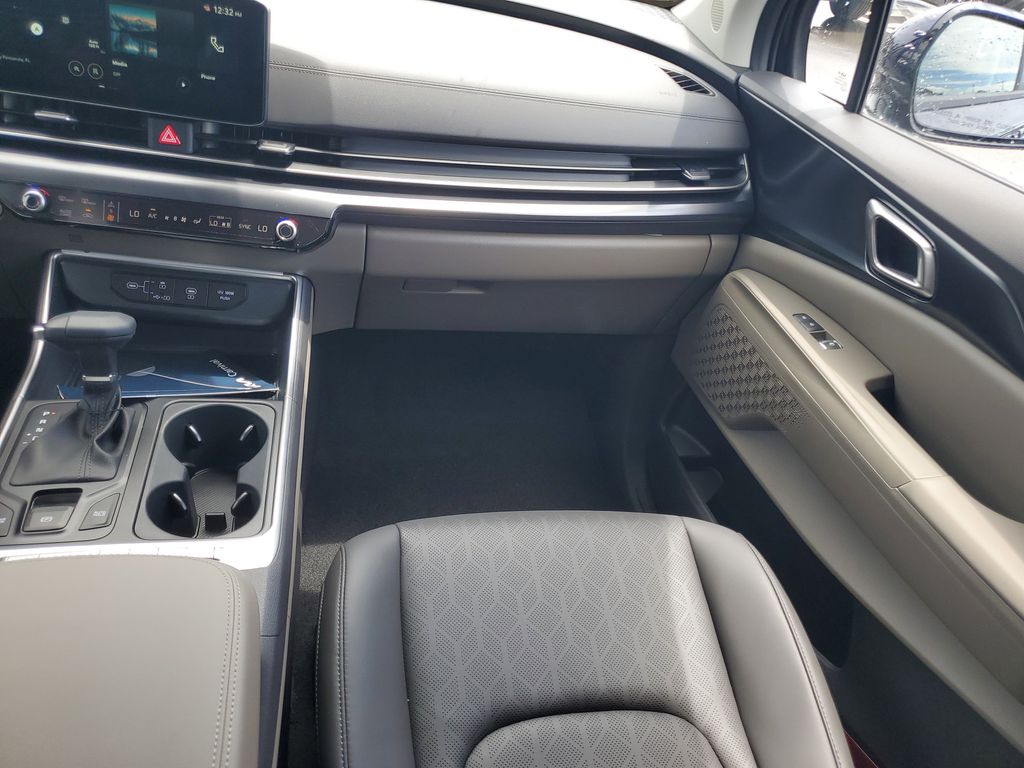 2026 Kia Carnival LXS - Photo 27