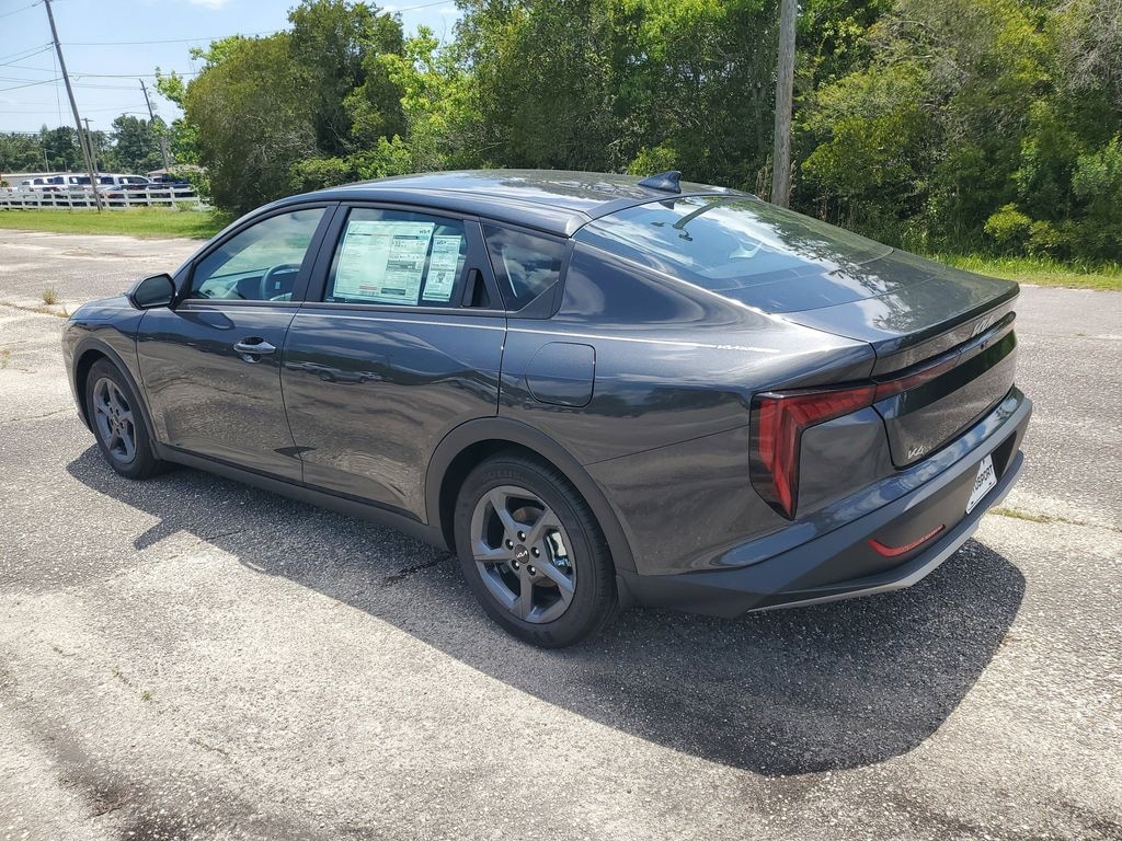 New 2026 Kia K4 LXS Sedan