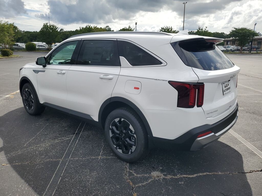 New 2026 Kia Sorento S SUV