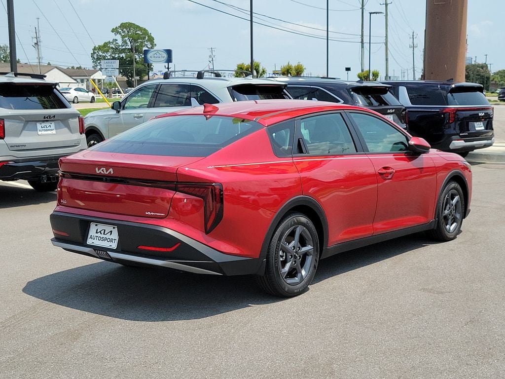 New 2026 Kia K4 LXS Sedan