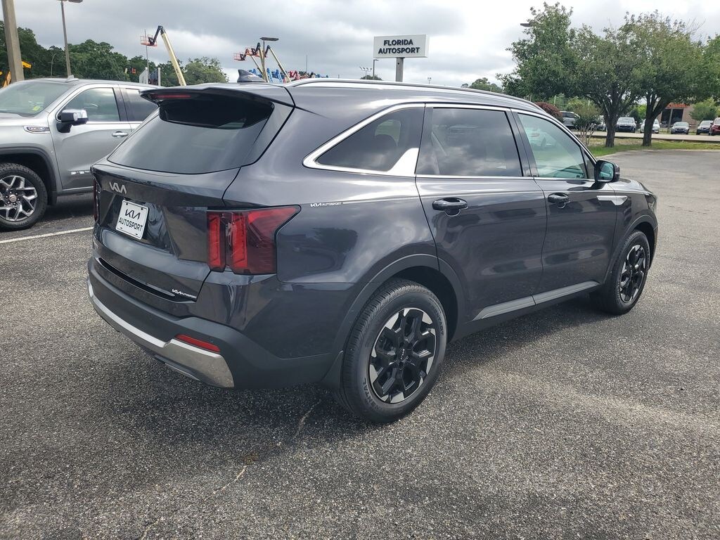 Used 2025 Kia Sorento S SUV