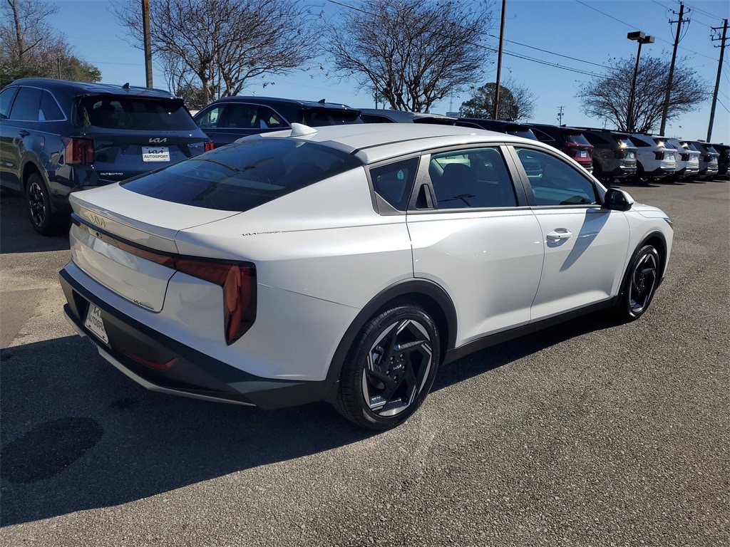 New 2026 Kia K4 EX Sedan