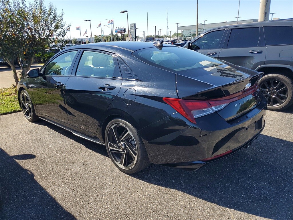 2023 Hyundai Elantra N Line photo 3