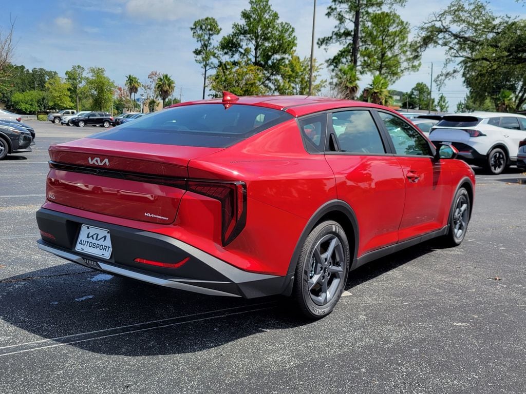 New 2026 Kia K4 LXS Sedan