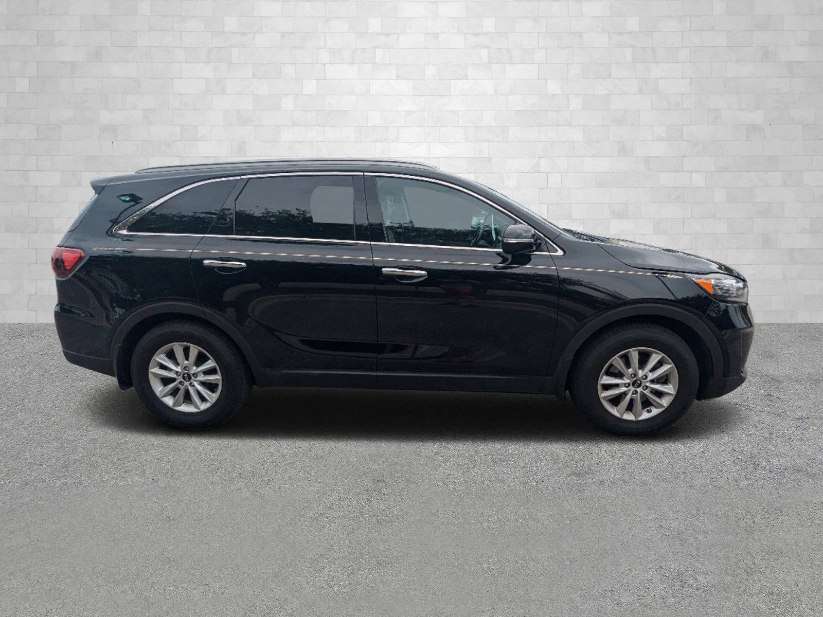 Used 2019 Kia Sorento LX with VIN 5XYPG4A39KG525971 for sale in Pensacola, FL