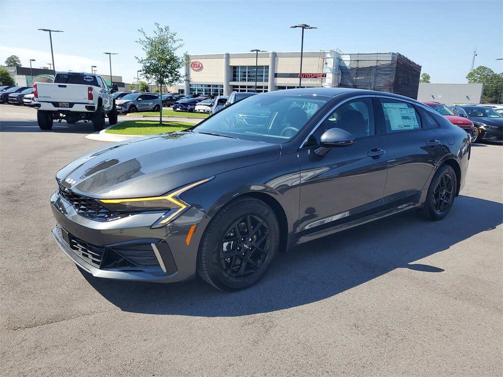 2026 Kia K5 LXS photo 2