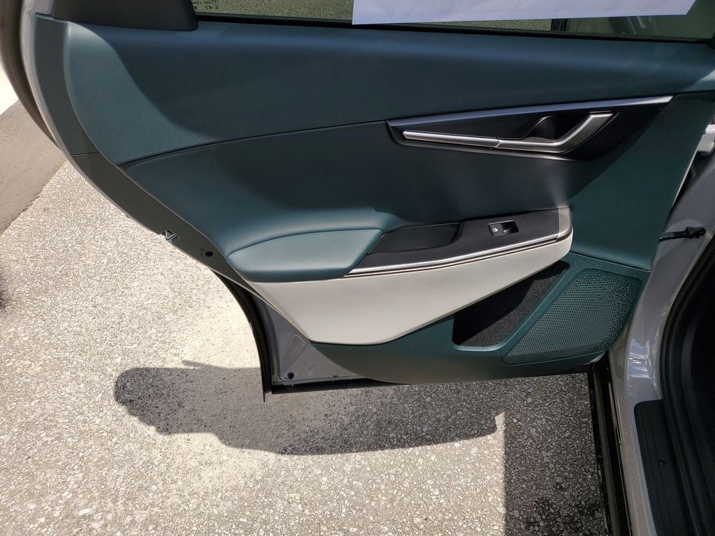 2025 Kia EV6 Wind - Photo 23