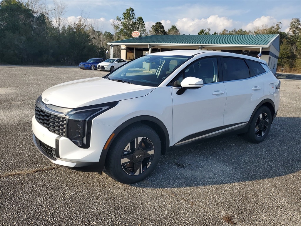 New 2026 Kia Sportage LX SUV