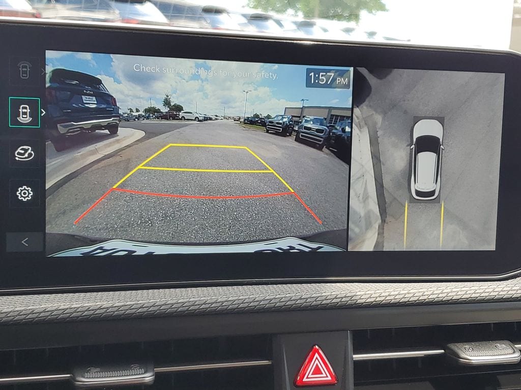 2025 Kia EV6 Wind - Photo 17