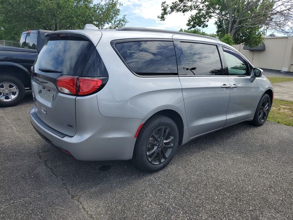 Used 2020 Chrysler Pacifica Launch Edition Minivan/Van