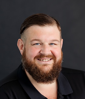 Staff member Eric Novak from ID_3eb54fd46c1b