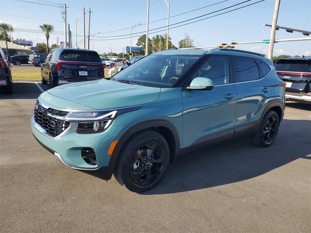 2026 Kia Seltos EX photo 2