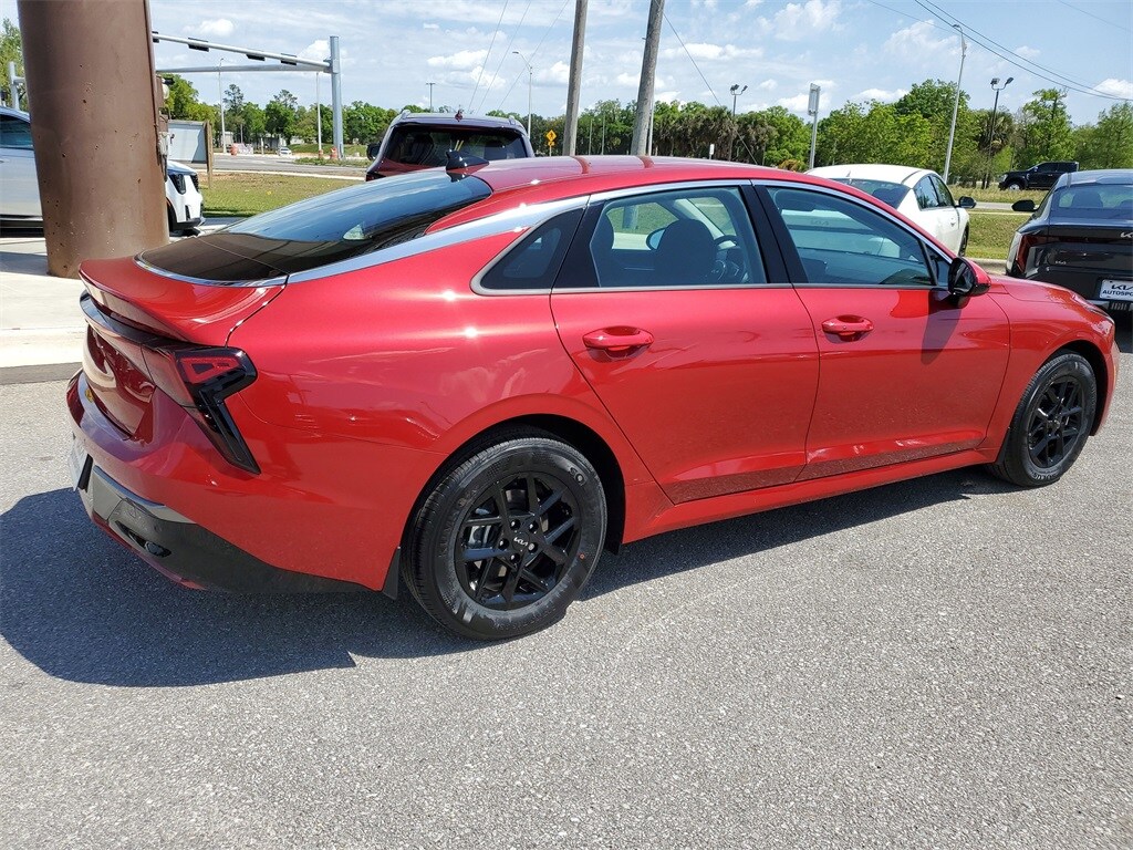 2025 Kia K5 LXS photo 4