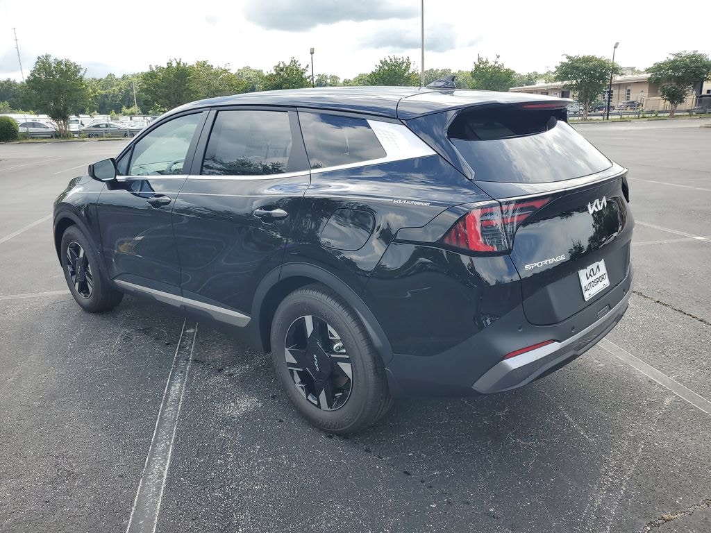 New 2026 Kia Sportage LX SUV