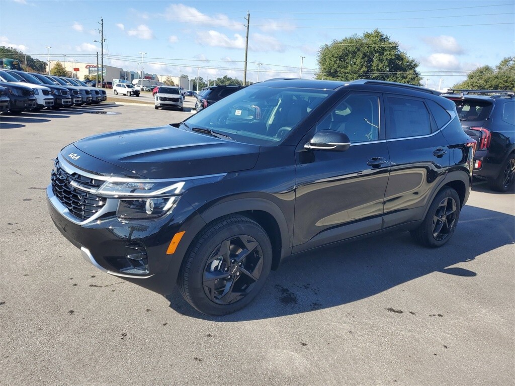 2026 Kia Seltos EX photo 2