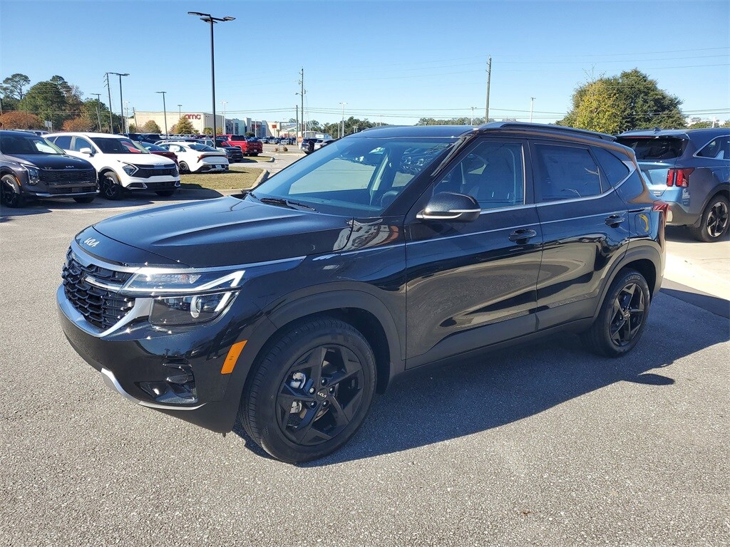 New 2026 Kia Seltos EX SUV