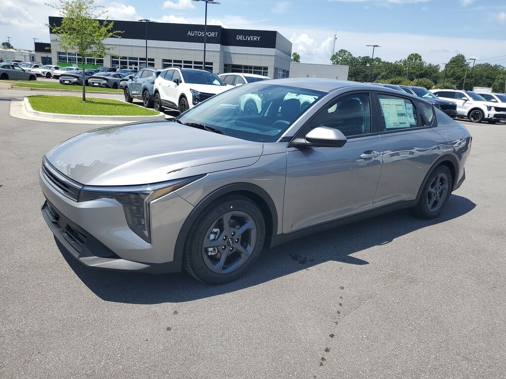New 2026 Kia K4 LXS Sedan