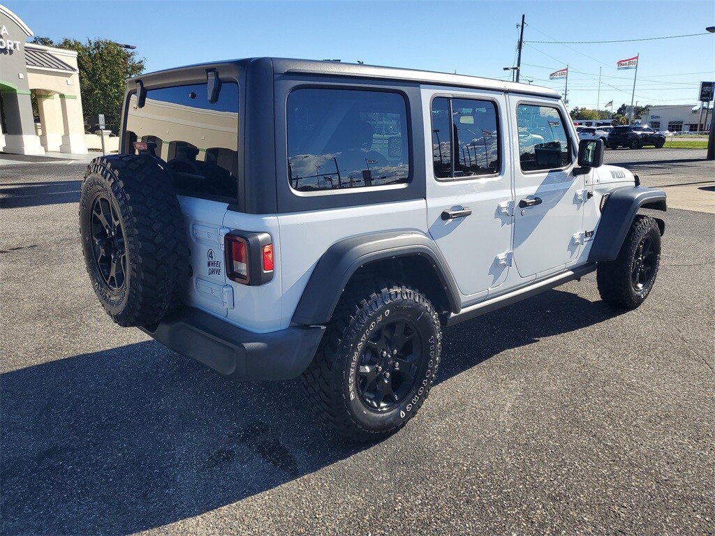 2023 Jeep Wrangler Willys photo 4