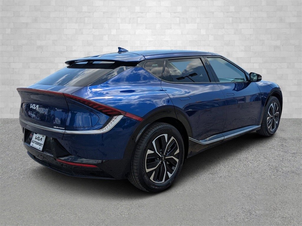 2023 Kia EV6 Wind photo 3