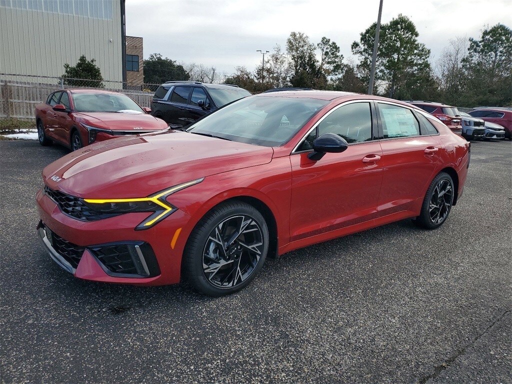 2025 Kia K5 GT-Line photo 2