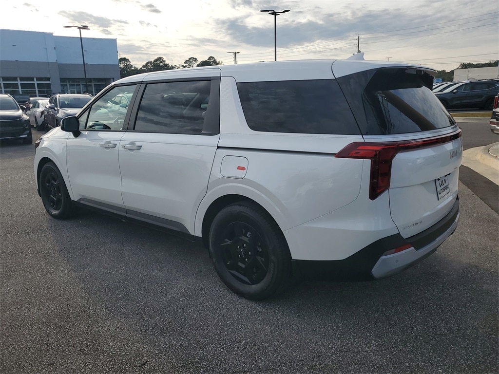 New 2026 Kia Carnival LXS Minivan/Van