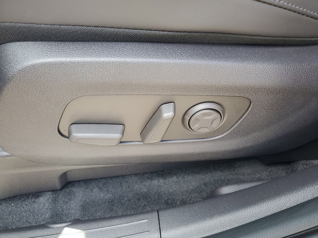 2026 Kia Carnival LXS - Photo 7