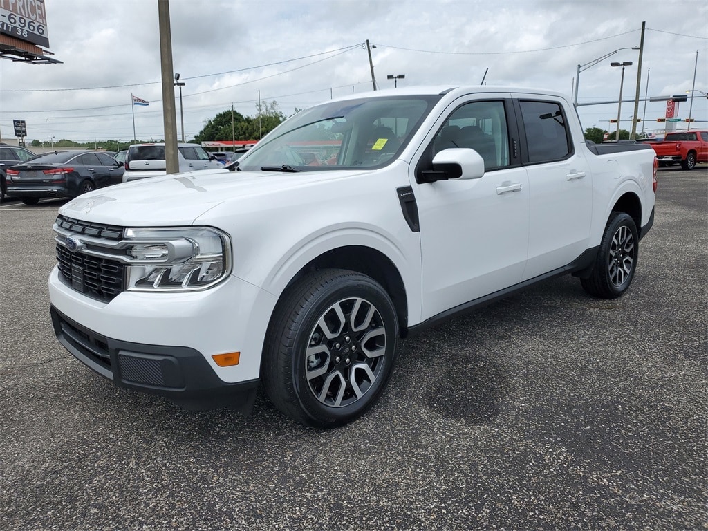 Used 2022 Ford Maverick Lariat with VIN 3FTTW8E95NRA17305 for sale in Pensacola, FL
