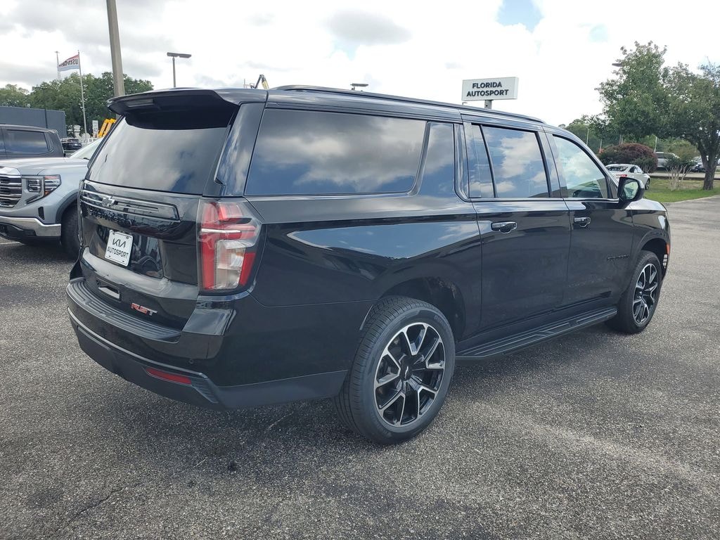 Used 2024 Chevrolet Suburban RST SUV