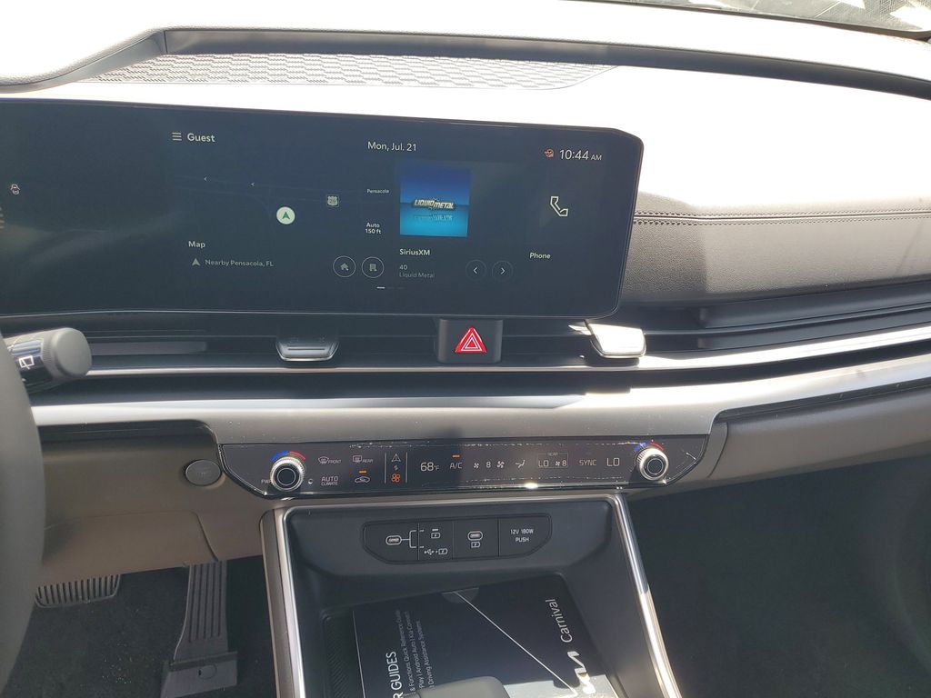 2026 Kia Carnival LXS - Photo 14