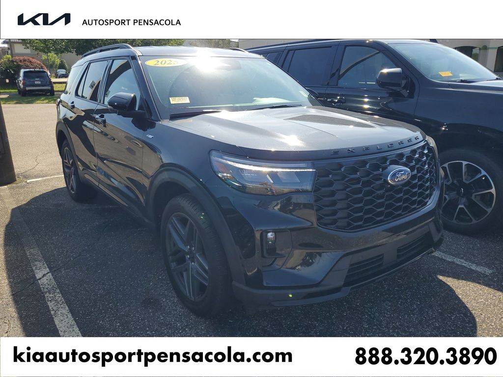 2025 Ford Explorer ST-LINE 4WD (PL535)'s photo