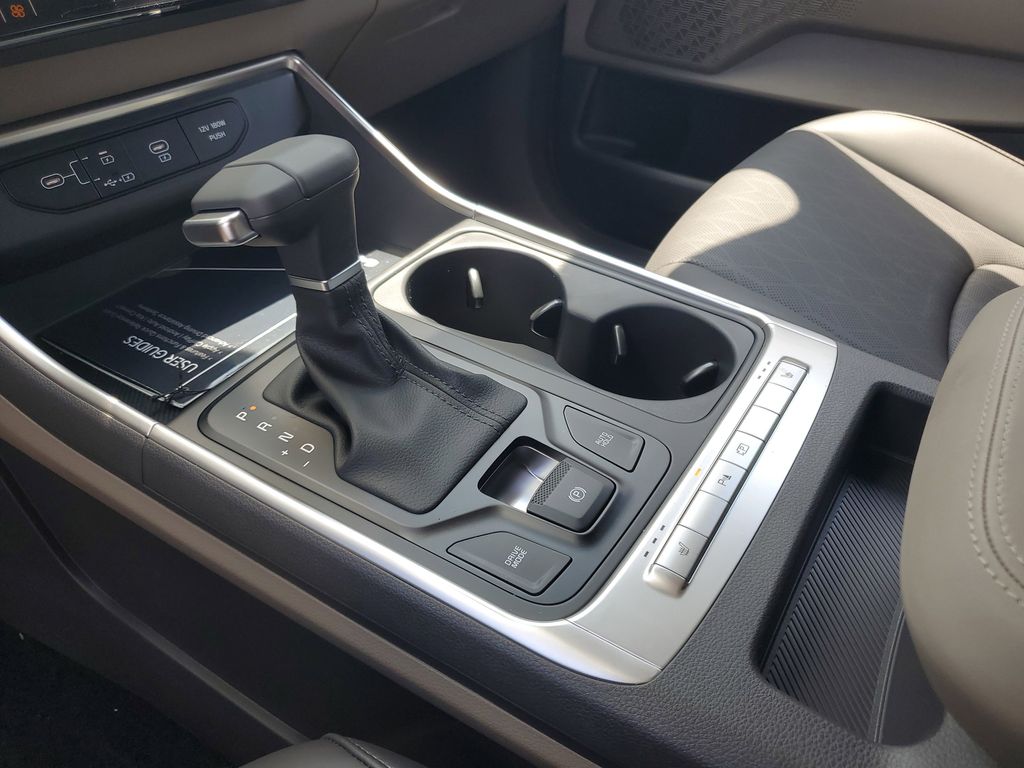 2026 Kia Carnival LXS - Photo 18