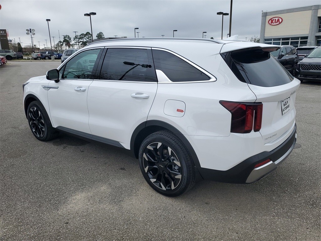 2025 Kia Sorento EX photo 3