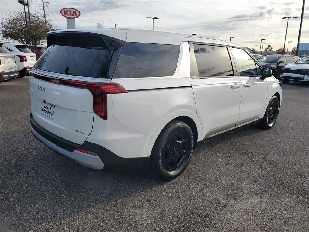 New 2026 Kia Carnival LXS Minivan/Van