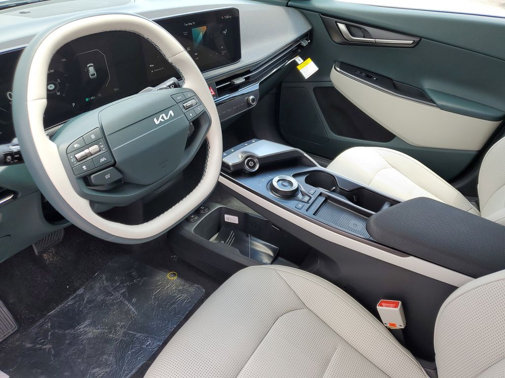 2025 Kia EV6 Wind - Photo 7